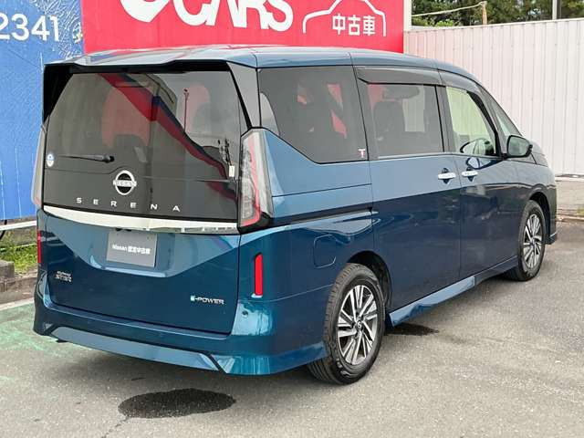 セレナ1.4 e-POWER ハイウェイスターV