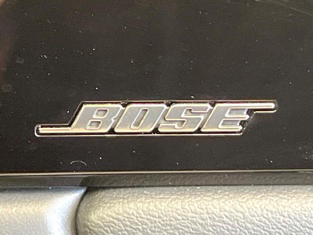 �yBOSE�T�E���h�V�X�e���z���[�J�[�I�v�V�����̍��i�ʃT�E���h�V�X�e���𓋍ځB��p�̃`���[�j���O���{���ꂽ�召�l�X�ȃX�s�[�J�[����ǎ��ȃT�E���h���t�ł��A�Տꊴ���ӂ�鉹����Ԃ����o���܂��B