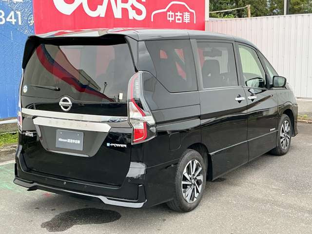 セレナ1.2 e-POWER ハイウェイスターV