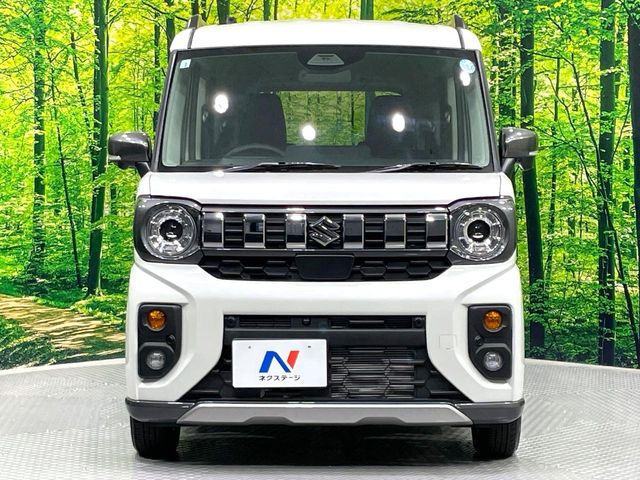 弊社では、全車『修復歴なし』のお車のみ取り扱っております。専任バイヤーによる厳選した仕入れの後、入庫後の車両チェックを行い、ネクステージが認定した高品質な中古車をご提供しております。