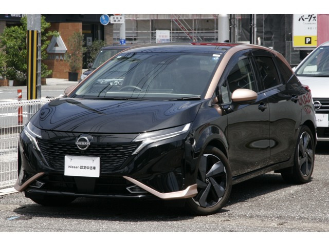 ノートオーラ1.2 G FOUR レザーエディション 4WD