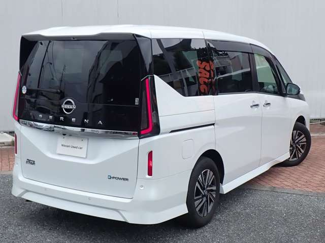 セレナ1.4 e-POWER ハイウェイスターV
