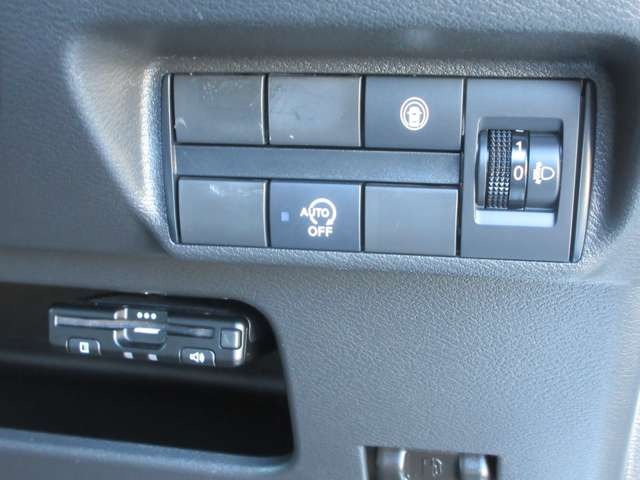 【レンタアップ車】レンタカー車両は、徹底した点検・整備・清掃が義務づけられております。そのため通常使用されていたお車よりも高品質な状態を保たれていると言えます。