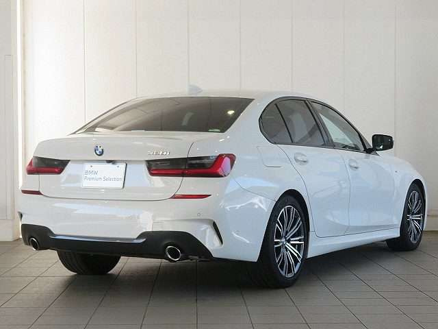3シリーズセダン320i Mスポーツ