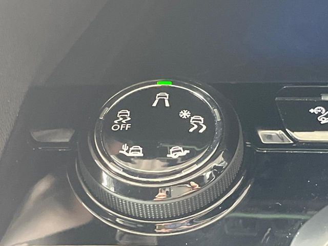 ���V�`���G�[�V�����ɍ��킹�đ��s���[�h�̕ύX���\�ł��B