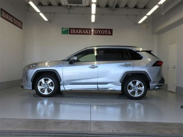 RAV42.5 ハイブリッド G E-Four 4WD