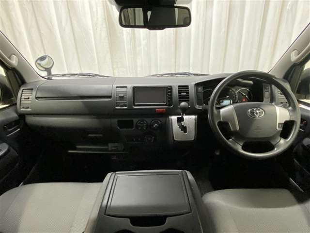 ハイエースバン2.8 DX ロング ディーゼル 4WD