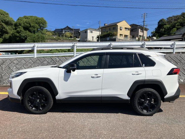 RAV42.5 ハイブリッド アドベンチャー オフロードパッケージ II E-Four 4WD