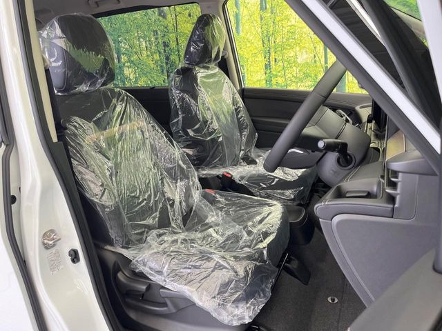 もちろん車内はキレイです♪よりクリーンな状態をキープしたいお客様には『ナノゾーンコート』がおすすめ!新型コロナウイルス対策や、除菌・消臭に効果を発揮し多くの方にご好評いただいております。