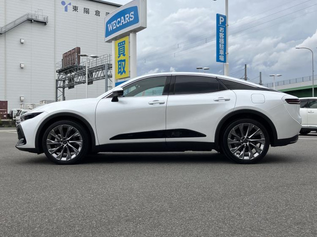 クラウンクロスオーバー2.5 G アドバンスト レザー パッケージ E-Four 4WD