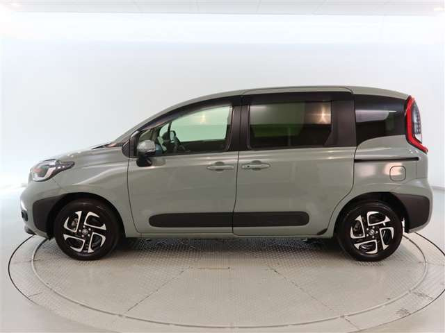 シエンタハイブリッド 1.5 Z E-Four 4WD