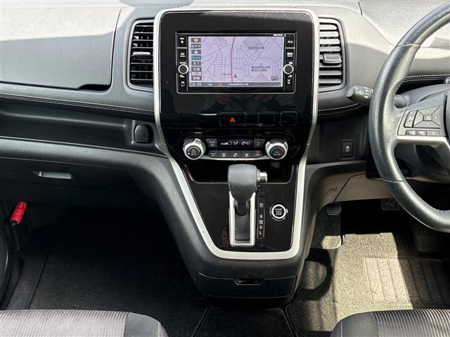 セレナ2.0 ハイウェイスター Vセレクション 4WD
