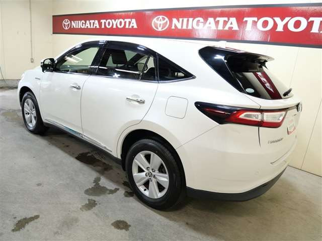 ハリアー2.5 ハイブリッド E-Four エレガンス 4WD