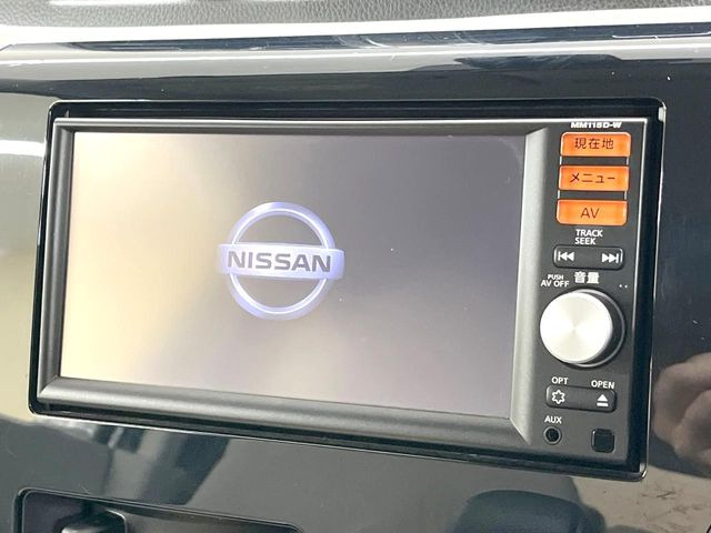 【純正ナビ】人気の純正ナビを装備。オーディオ機能も充実しており、Bluetooth接続すればお持ちのスマホやMP3プレイヤーの音楽を再生可能!毎日の運転がさらに楽しくなります!!