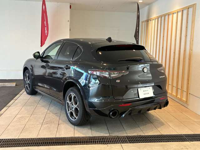ステルヴィオ2.0 ターボ Q4 スプリント 4WD