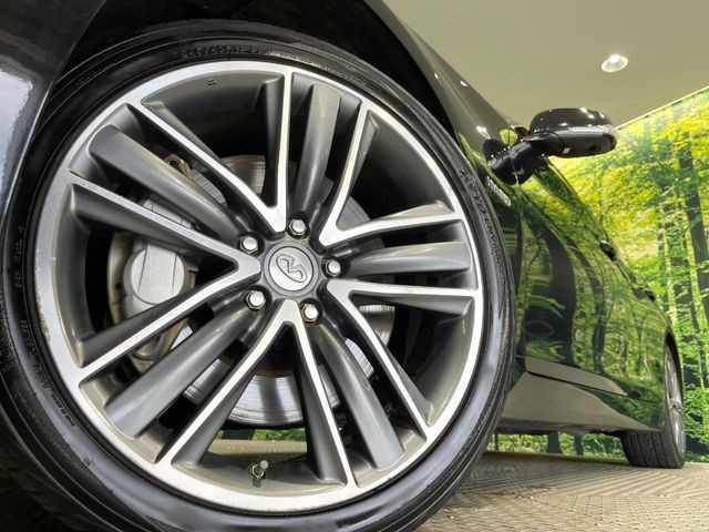 �y�O���[�h��p����19�C���`�A���~�z�C�[���z�f�U�C�����̍��������A���~�z�C�[���𑕒����Ă���܂��B�e��ЊO�A���~�z�C�[����A�X�^�b�h���X�^�C�����戵�����Ă���܂��B���񂲑��k����������