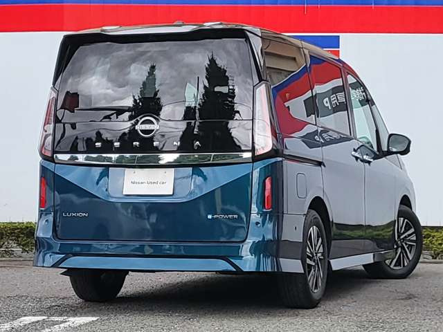 セレナ1.4 e-POWER ルキシオン