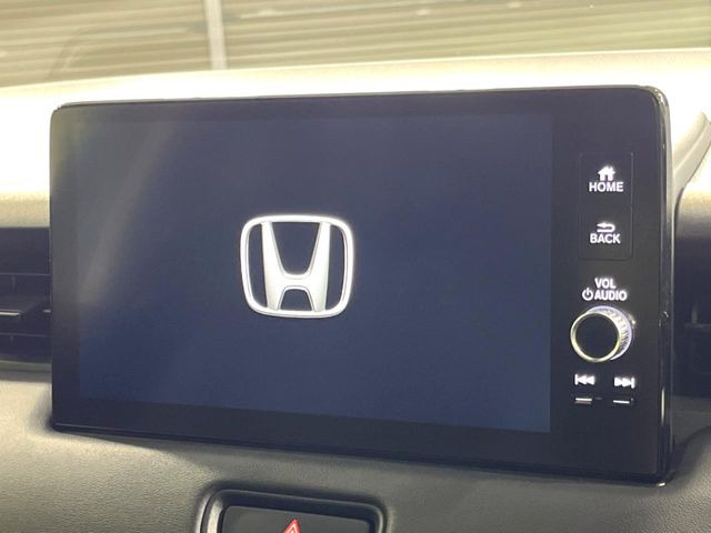 【純正ナビ】人気の純正ナビを装備。オーディオ機能も充実しており、Bluetooth接続すればお持ちのスマホやMP3プレイヤーの音楽を再生可能!毎日の運転がさらに楽しくなります!!