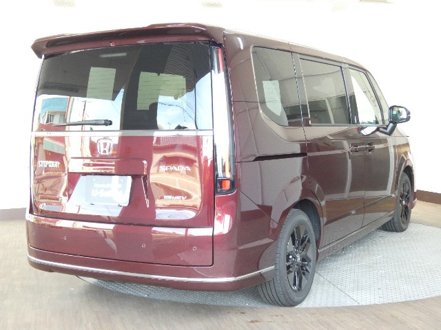 ステップワゴン2.0 e:HEV スパーダ 30周年特別仕様車