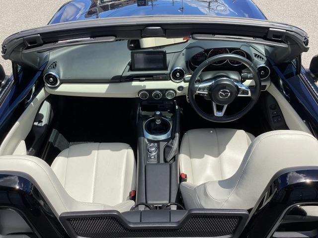 ロードスター1.5 RS ホワイトリミテッドセレクション