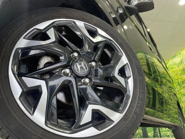 �y����15�C���`�A���~�z�C�[���z�O�ςɃ}�b�`���������A���~�z�C�[���𑕒����Ă���܂��B�e��ЊO�A���~�z�C�[����A�X�^�b�h���X�^�C�����戵�����Ă���܂��B���񂲑��k����������