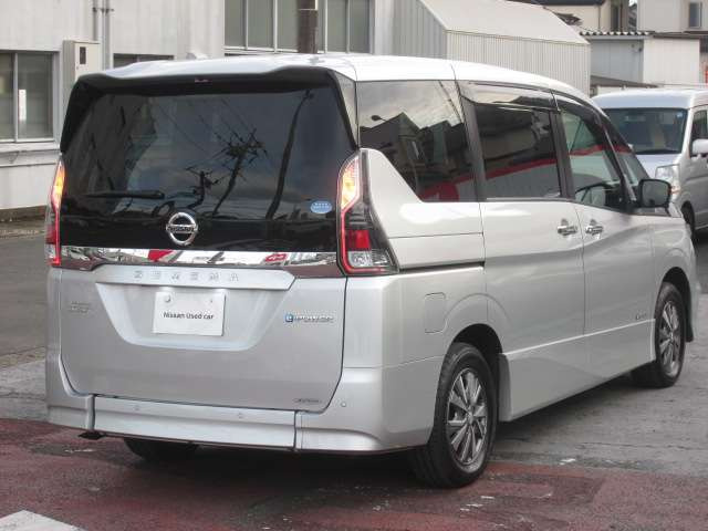 セレナ1.2 e-POWER ハイウェイスター チェアキャブ スロープタイプ 車いす1名 サード仕様