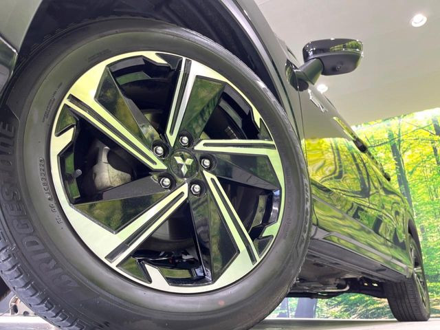 �y����18�C���`�A���~�z�C�[���z�O�ςɃ}�b�`���������A���~�z�C�[���𑕒����Ă���܂��B�e��ЊO�A���~�z�C�[����A�X�^�b�h���X�^�C�����戵�����Ă���܂��B���񂲑��k����������