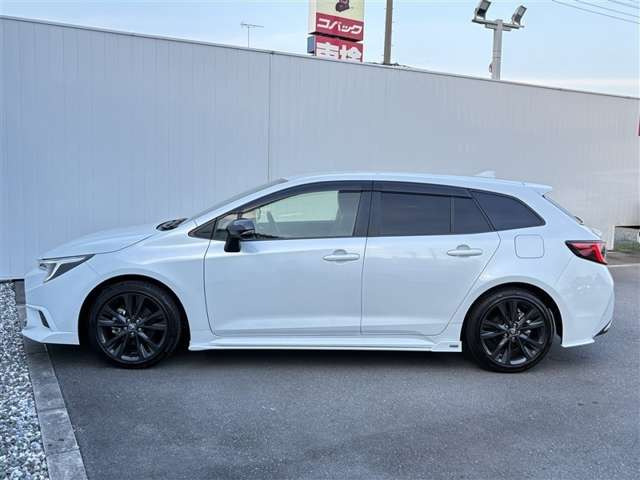 カローラツーリング1.8 ハイブリッド W×B