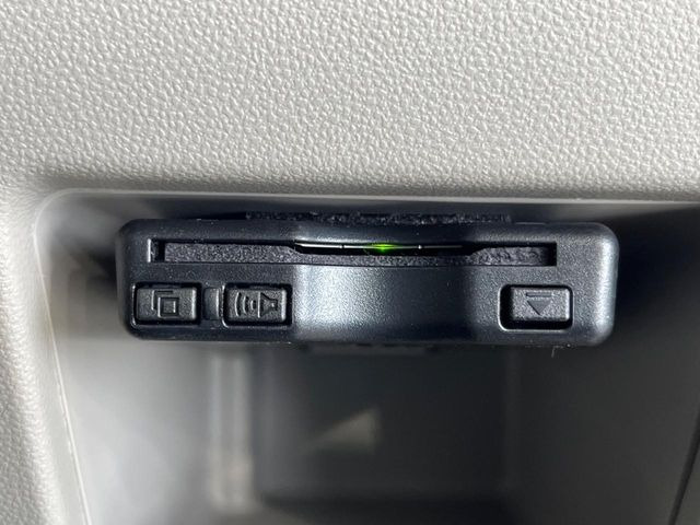 【ETC】高速道路の料金所をストレスなく通過!話題のスポットやサービスエリアに多い「スマートIC」利用時は必須のアイテムです。当店でセットアップを実施、ご納車当日からすぐにご利用いただけます!