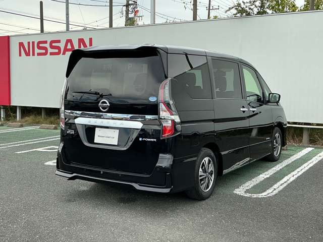 セレナ1.2 e-POWER ハイウェイスターV