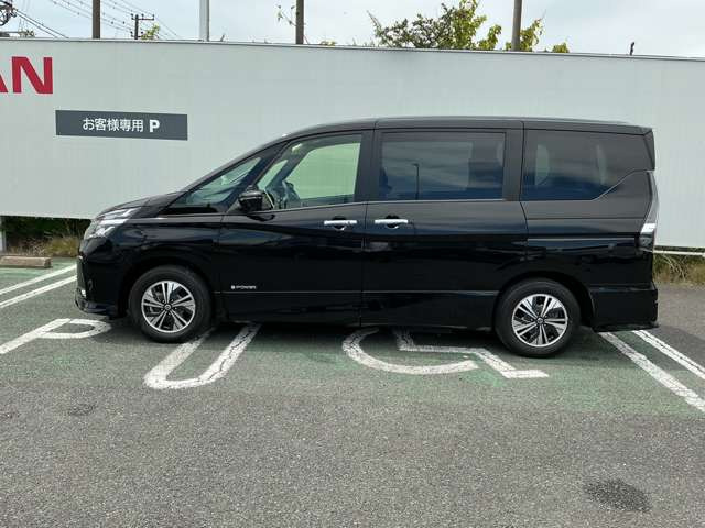 セレナ1.2 e-POWER ハイウェイスターV