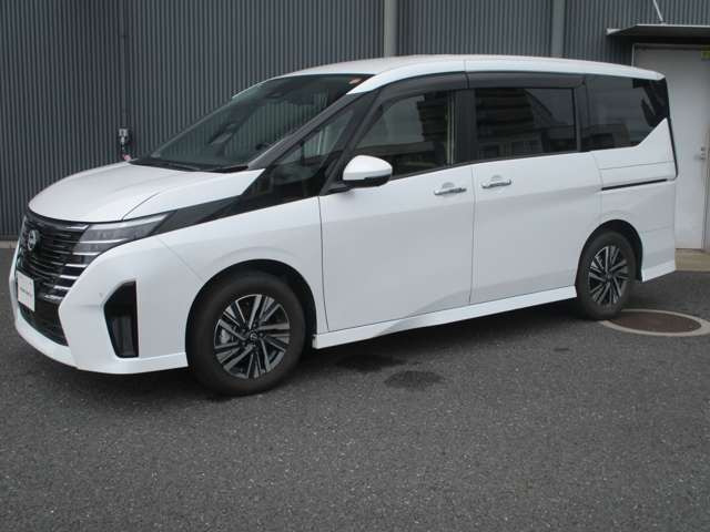 セレナ1.4 e-POWER ハイウェイスターV