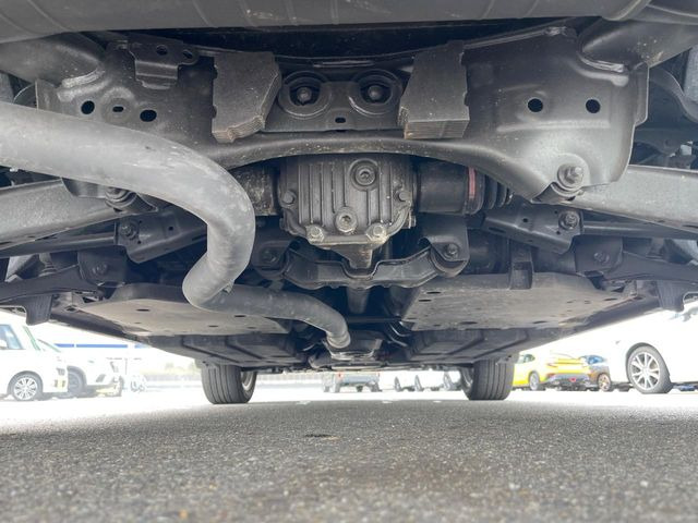 下回りがきれいなうちに、防錆加工の施工がオススメ。降雪地域はもちろん、沿岸部にお住いの方や、趣味でマリン・ウィンタースポーツをされる方にご好評いただいております。