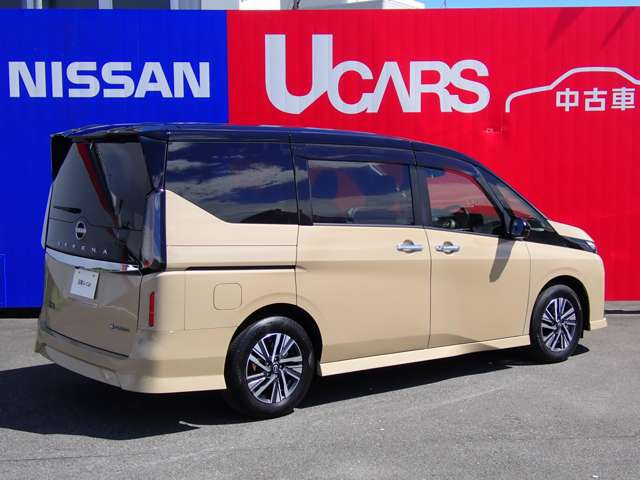 セレナ1.4 e-POWER ハイウェイスターV