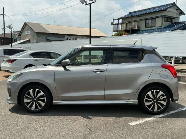 スイフト1.2 ハイブリッド(HYBRID) RS