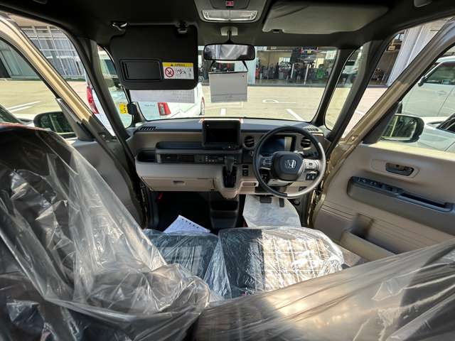 N-BOXジョイ 2トーン