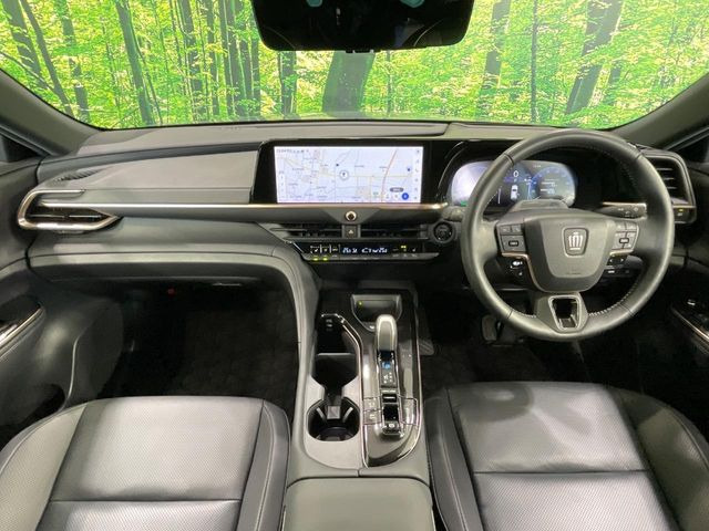 クラウンスポーツ2.5 Z E-Four 4WD