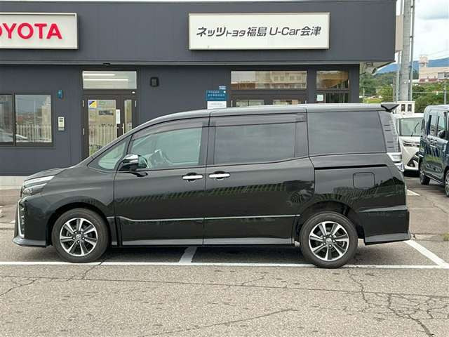 ヴォクシー2.0 ZS 煌III 4WD
