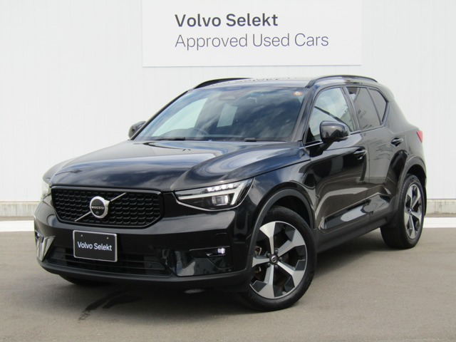 XC40アルティメット B4 AWD ダークエディション 4WD