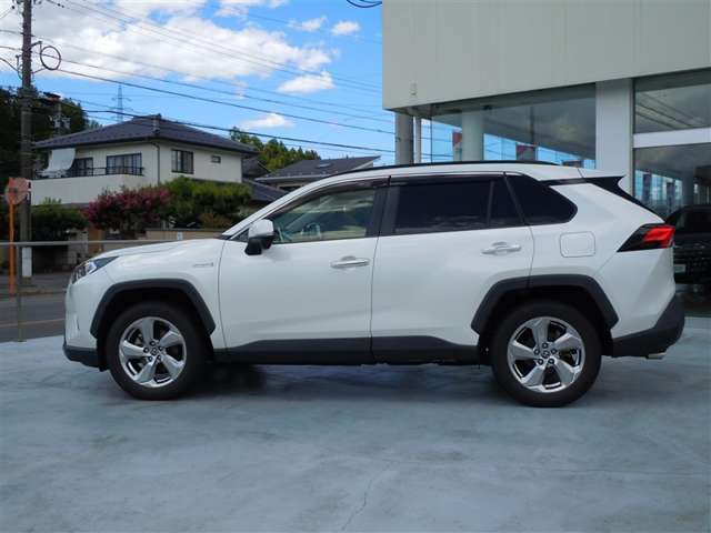 RAV42.5 ハイブリッド G E-Four 4WD