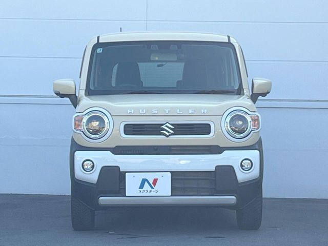 弊社では、全車『修復歴なし』のお車のみ取り扱っております。専任バイヤーによる厳選した仕入れの後、入庫後の車両チェックを行い、ネクステージが認定した高品質な中古車をご提供しております。