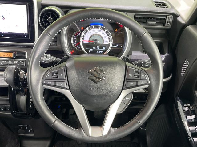 �y�X�e�A�����O�X�C�b�`�z�^�]���A�O������ڐ������炷���ƂȂ��A�I�[�f�B�I���̑��삪�\�ȕ֗��@�\!���S&���K�ȃh���C�u�����o���Ă���܂���