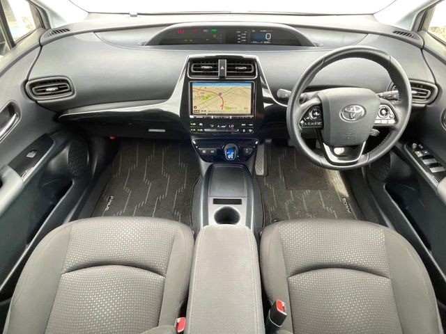 プリウス1.8 S セーフティ プラスII