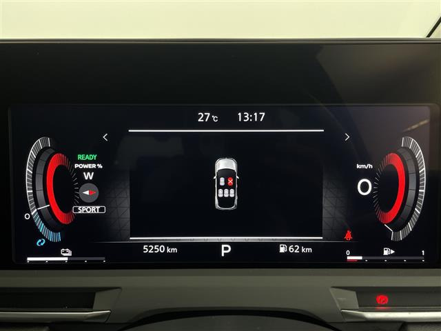 ノートオーラ1.2 G FOUR レザーエディション 4WD