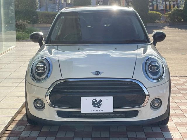 �������x�̃K���X�疌�ŝ����͂������A�㎿�ȃc���E����������B���O����_���J�����؂Ȉ��Ԃ�ی삵�A�F�����E�򉻂�h�~�B�u�e�X�v���b�V���R�[�g�v�A�u�e�v���~�b�T�R�[�g�v���炨�I�т��������܂��B