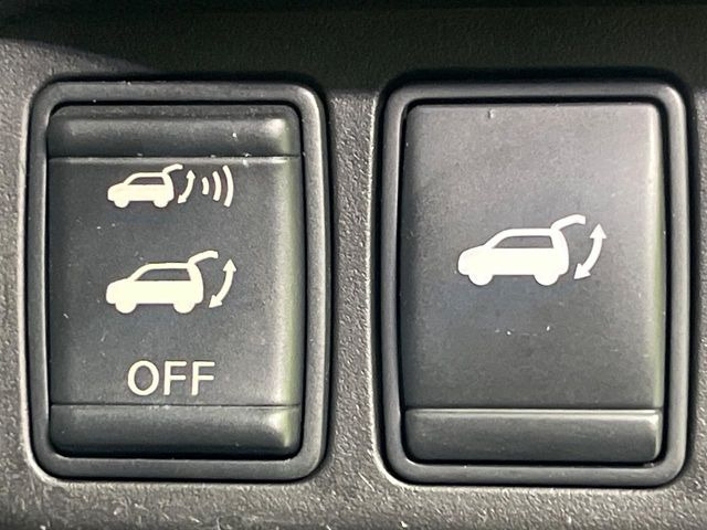 【パワーバックドア】スマートキーや運転席のボタンを押すだけでリアゲートが自動で開閉します!荷物を持っている時や、高い位置にあるバックドアを閉める際に便利な機能です♪