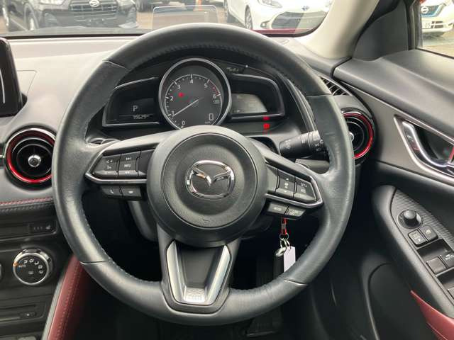 ステアリングスイッチ付いてます!とても便利です!