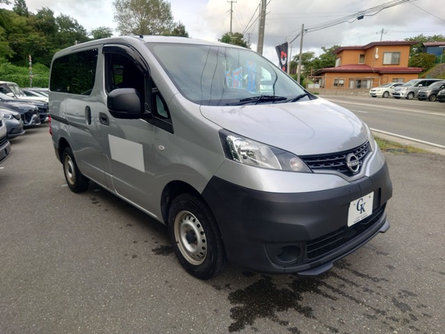 NV200バネットバン1.6 DX 4WD