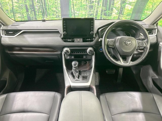 RAV42.0 G 4WD