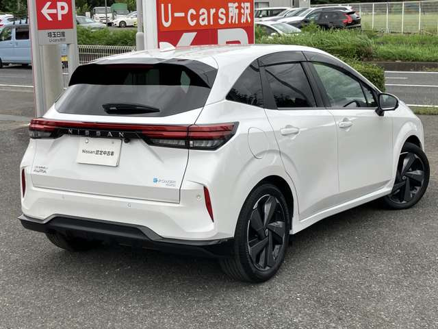 ノートオーラ1.2 G FOUR レザーエディション 4WD